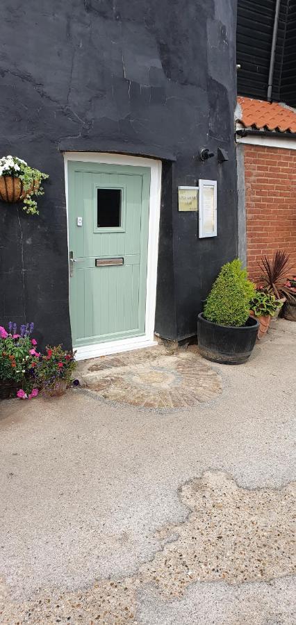 Yaxham Mill Bed & Breakfast Dereham Bagian luar foto